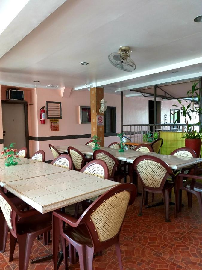 Sola Eleganza Apartelle Кесон-Сити Экстерьер фото
