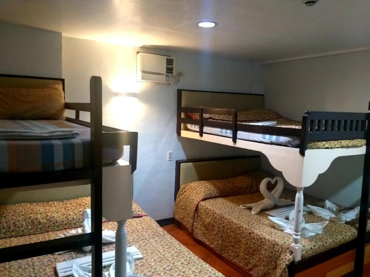 Sola Eleganza Apartelle Кесон-Сити Экстерьер фото